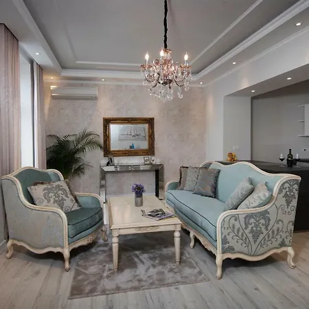 Apartment Royal Blue