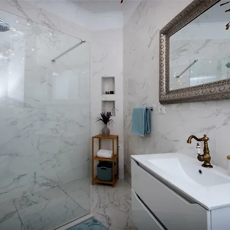 Royal Blue Lägenhet Split